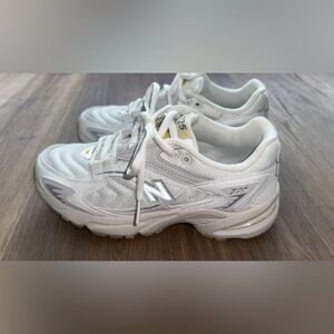 New Balance 725v1 Women’s 6.5